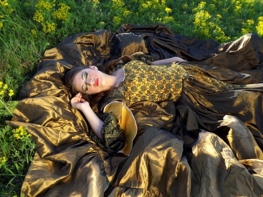 girl-1349276_960_720