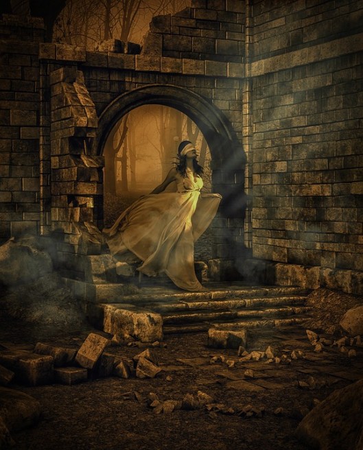 woman-1701625_960_720